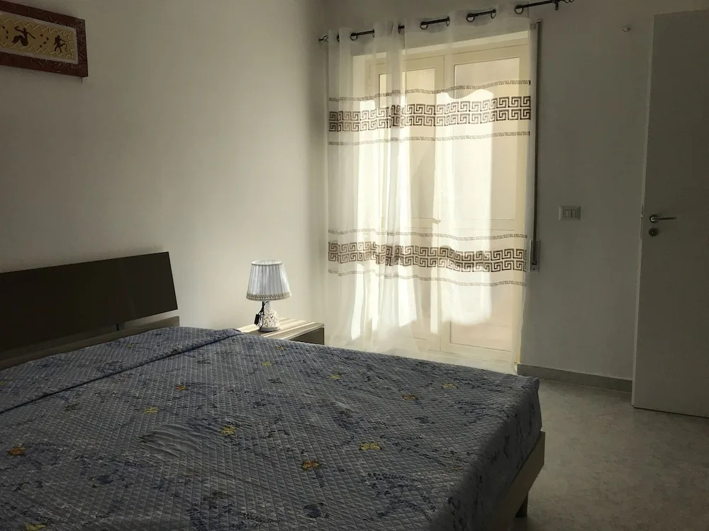 Casa Vita I Bed Ground Unit by Pool