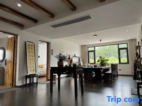 Liyuan Homestay (Taohua Tan)