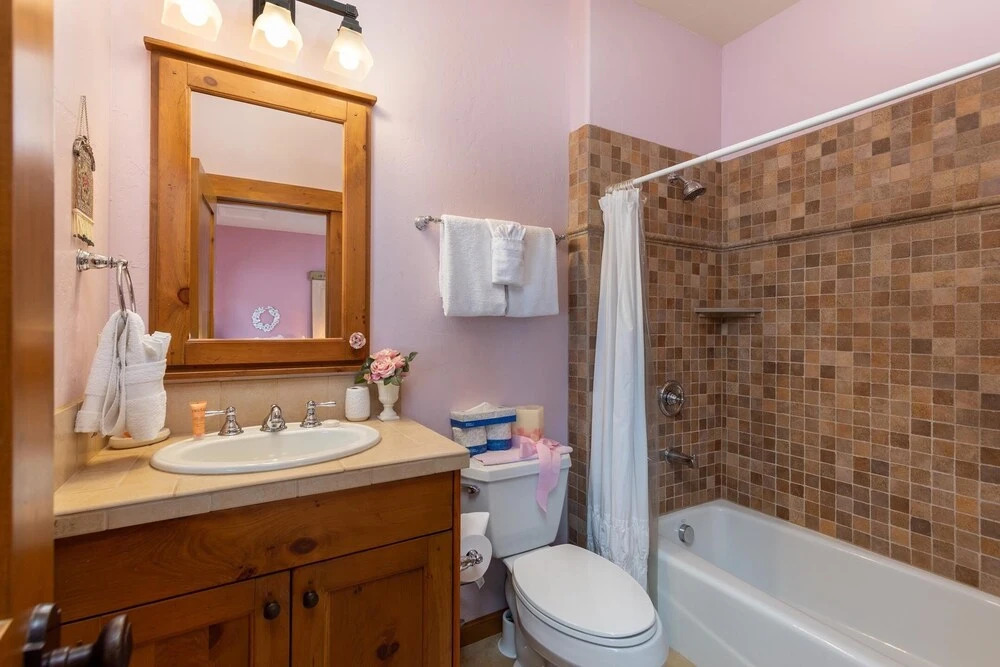 45 Thackwell Lane 4 Bedroom Townhouse by RedAwning