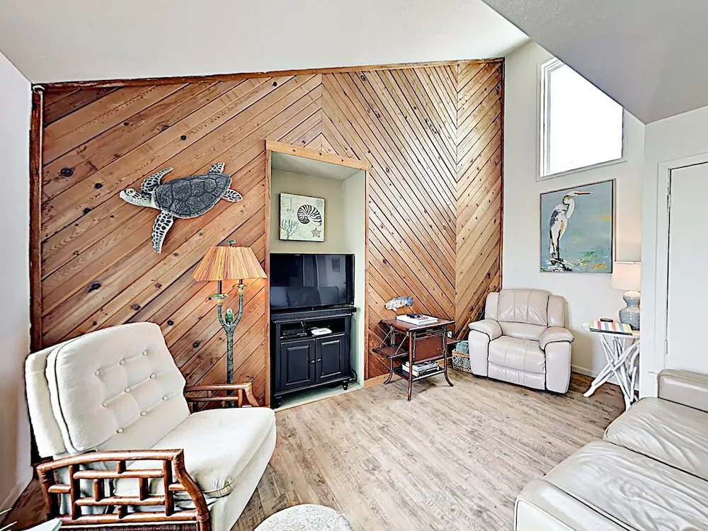 Oceanview Hideaway in Lost Colony by RedAwning
