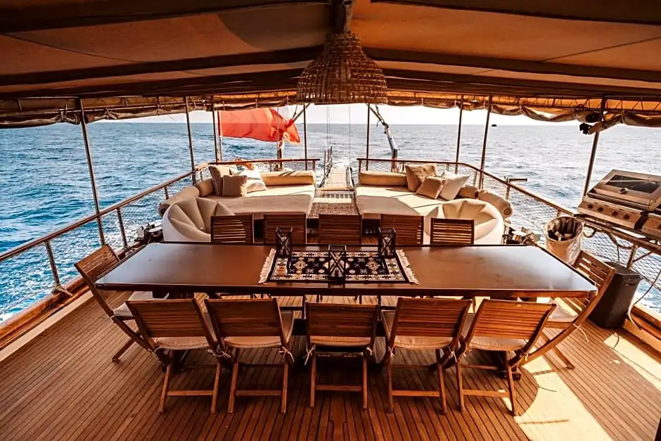 Sicily Sea Charter CAICCO HANDE CAPO GALERA