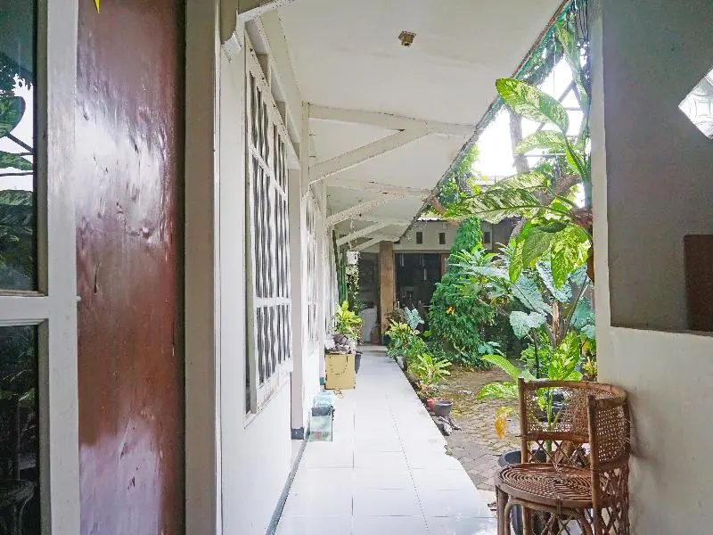 Spot On 91551 Gwen Syariah Homestay