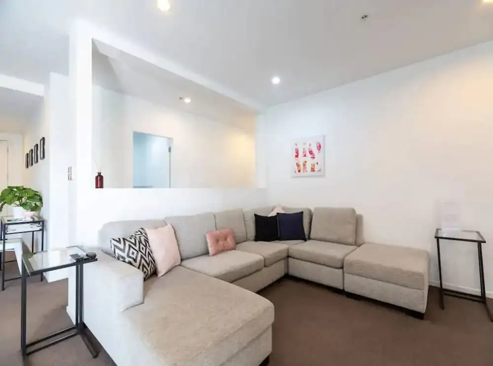 Spacious Home with Balcony+Parking Zodiak Stays