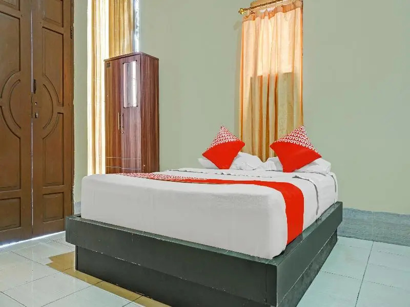 OYO 90441 Kuntawa Guesthouse