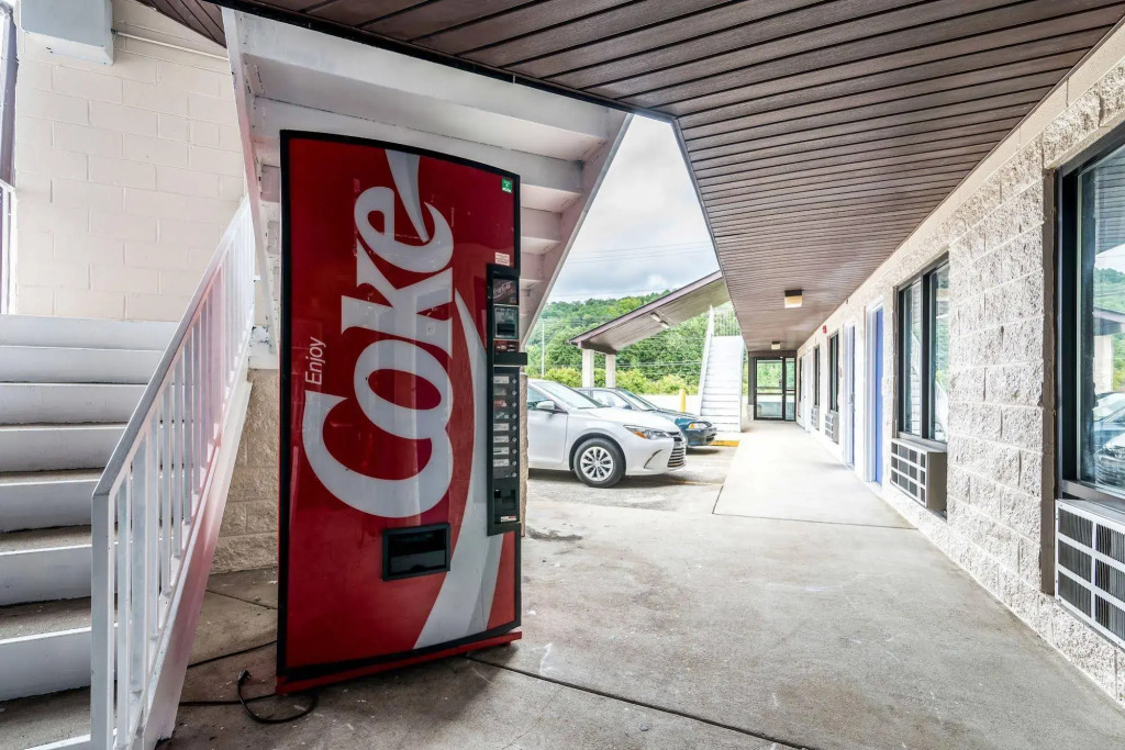 Motel 6-Attalla, AL