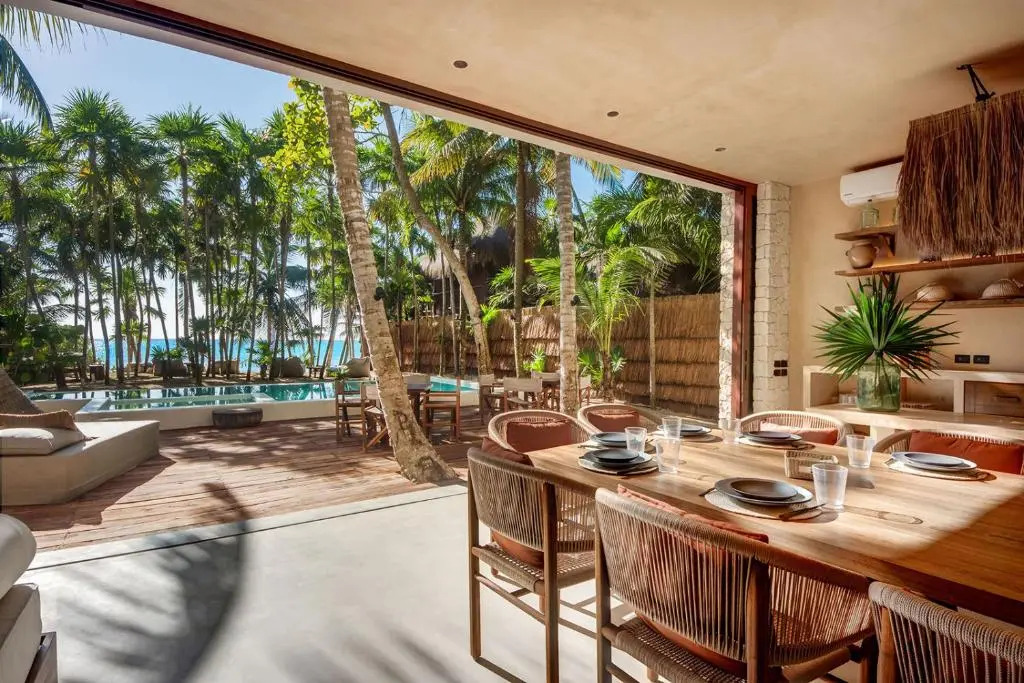 Privada Soliman Bay villa pets welcome