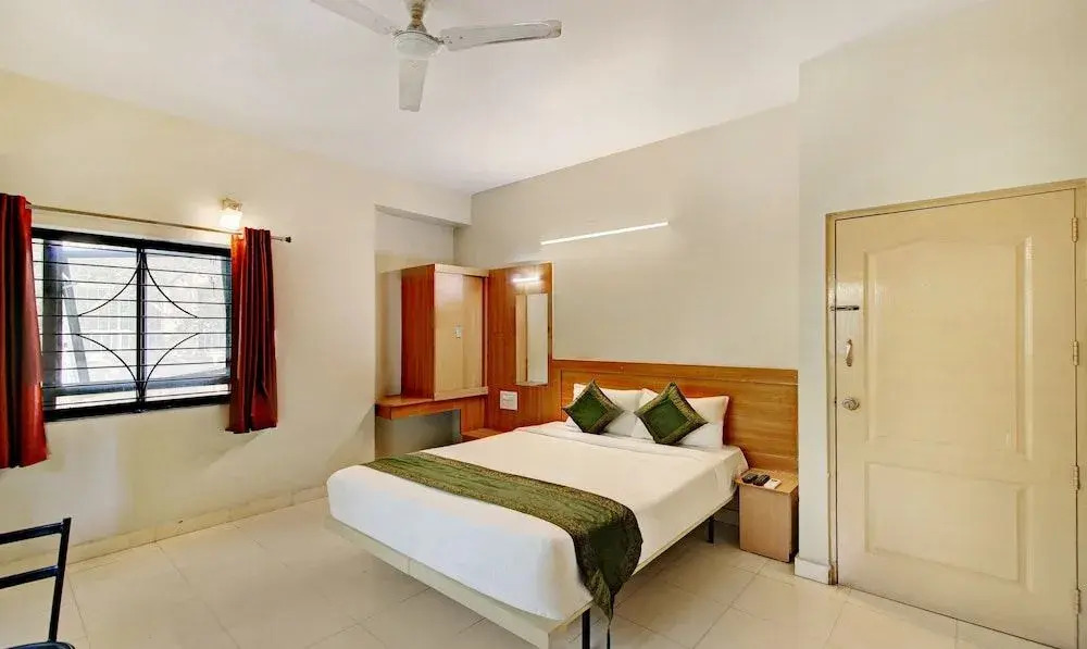 Itsy Hotels KES Residency, 10 Min From KSR Bengaluru City Junction