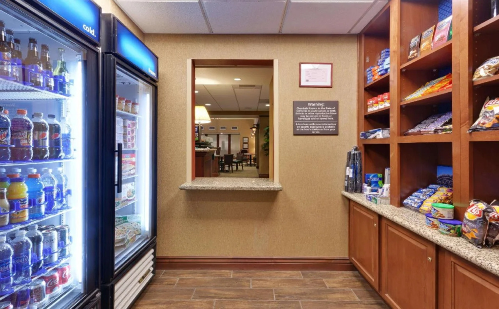 Hampton Inn & Suites Windsor-Sonoma Wine Country