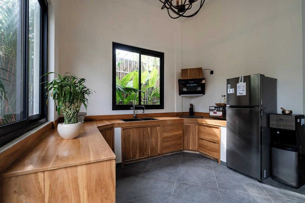 Orfeas Villas 1 - Luxury 2BR Canggu Private Pool, Rooftop Lounge