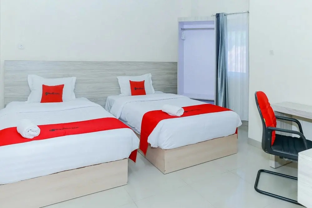 RedDoorz Plus at GNG Hotel El Tari Airport Kupang