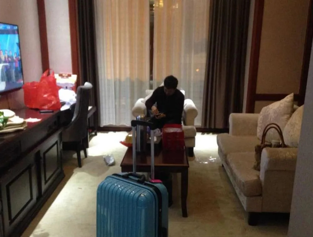 Dengfeng Green Hotel