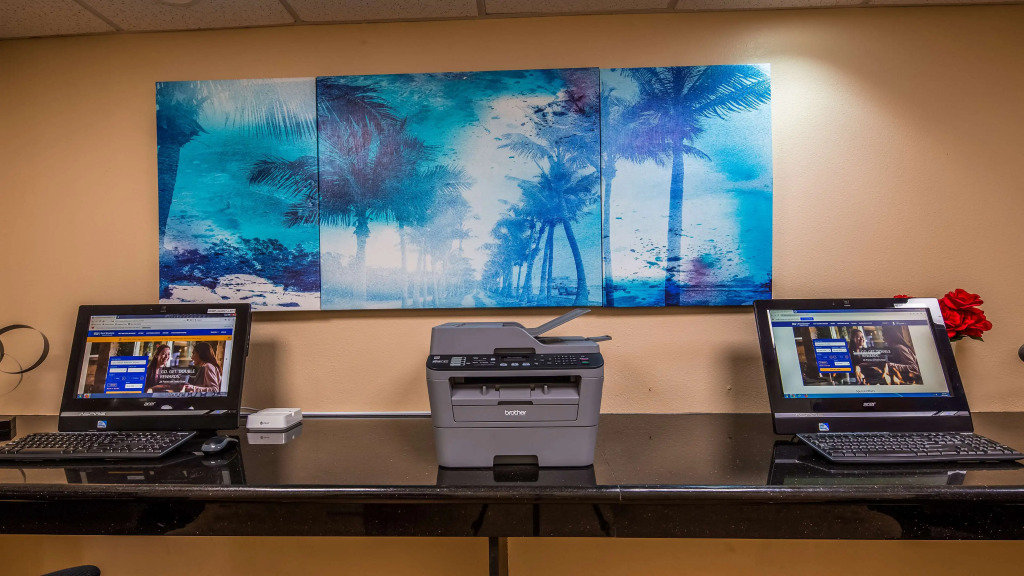 Best Western Plus Bradenton Hotel & Suites