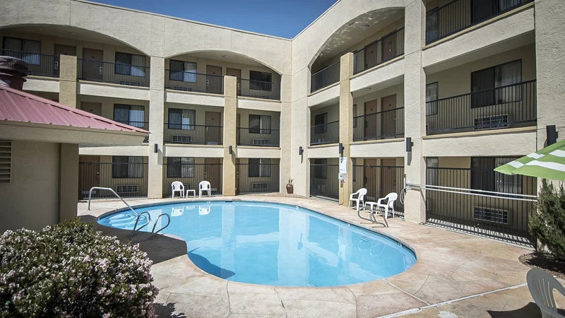 Quality Inn University