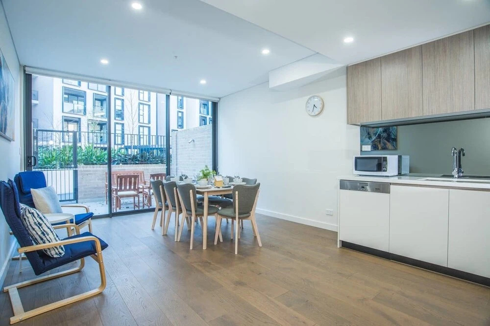 Lovely & Luxurious Townhouse In Zetland
