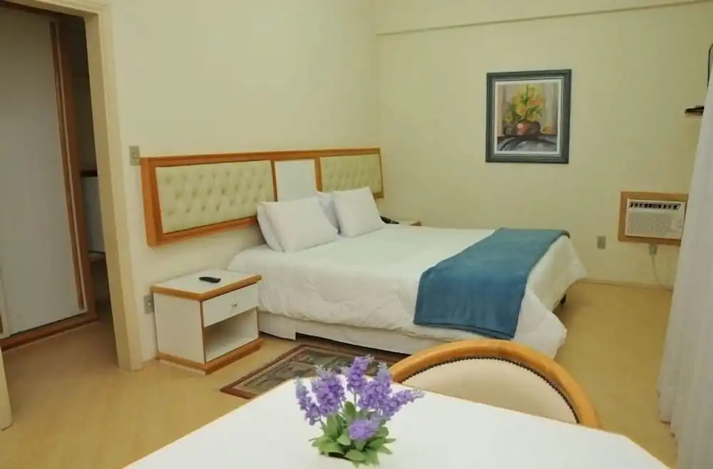Rovi Plaza Hotel