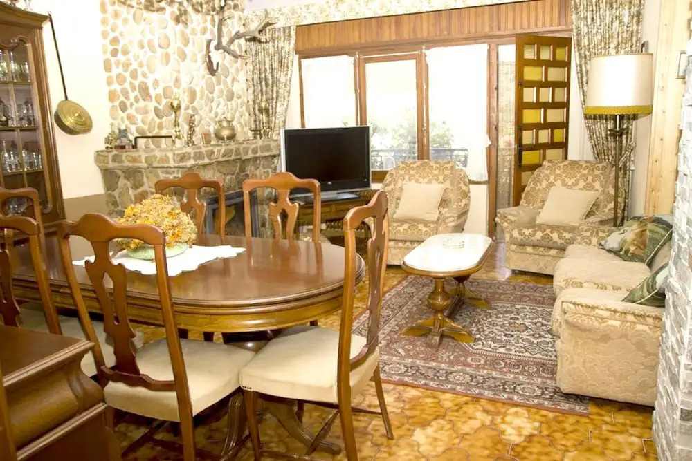 Spacious house in Abejar