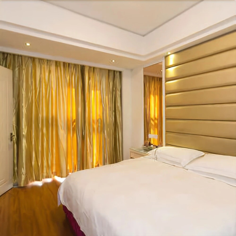Yiwu Veines Hotel
