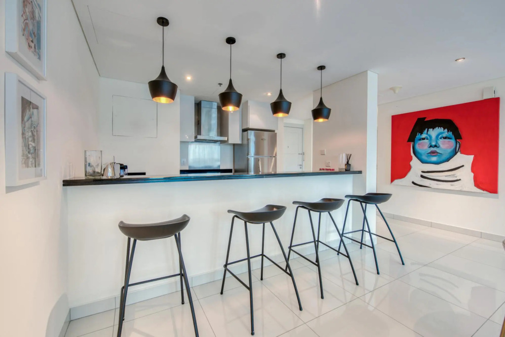 Maison Privee - Aesthetic Apt w/ Stunning Vw in Luxurious Building