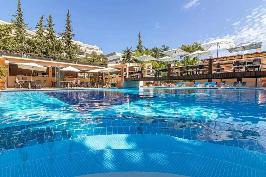 Balaia Beach T2 com piscina