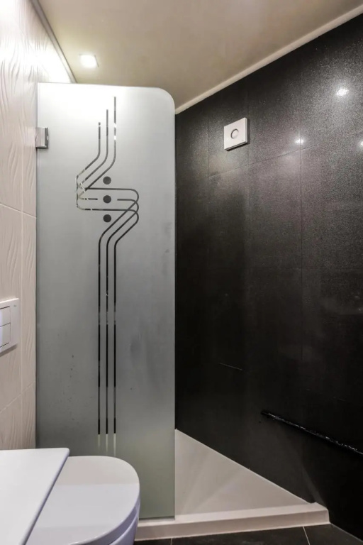 Champs-Élysées Sofia | 2-BDR, 2-BTHR Tsar Simeon Suite