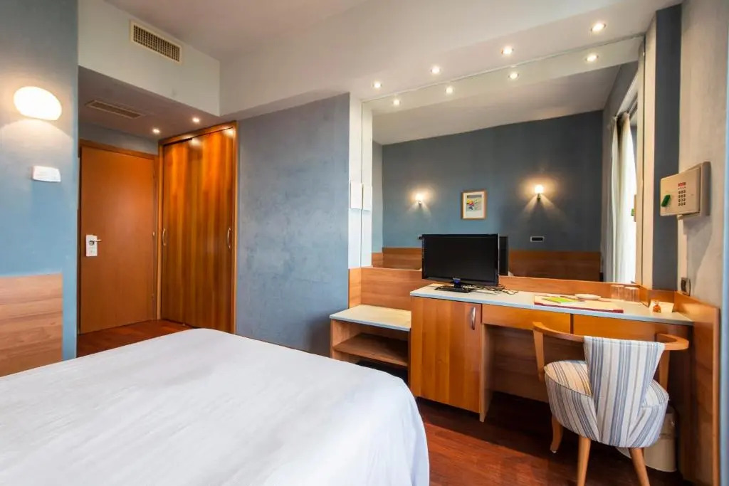 SenB Hotel