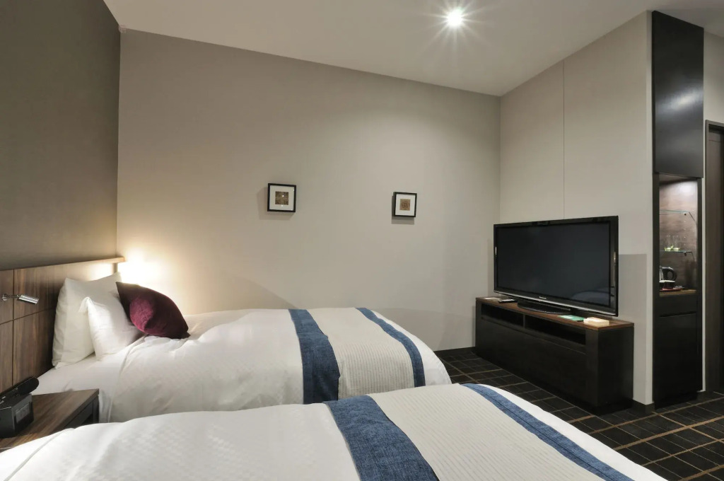 JR-East Hotel Mets Utsunomiya