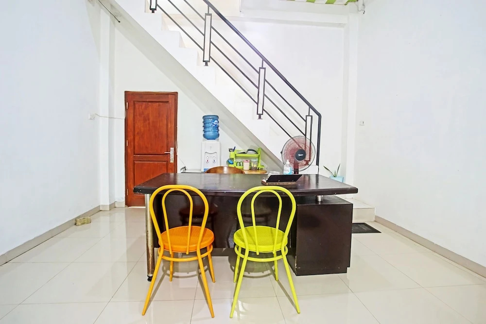 OYO Life 90587 Domen Homestay Syariah