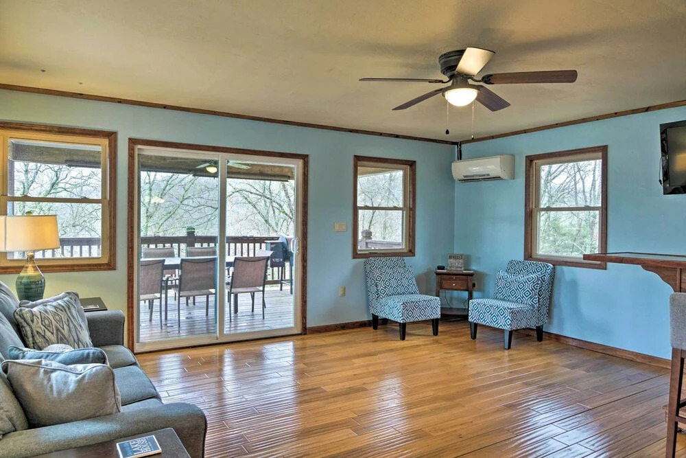 Table Rock Lake House w/ Fire Pit: Steps to Water!