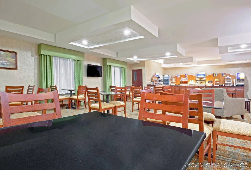 Holiday Inn Express Hotel & Suites Erie an IHG Hotel