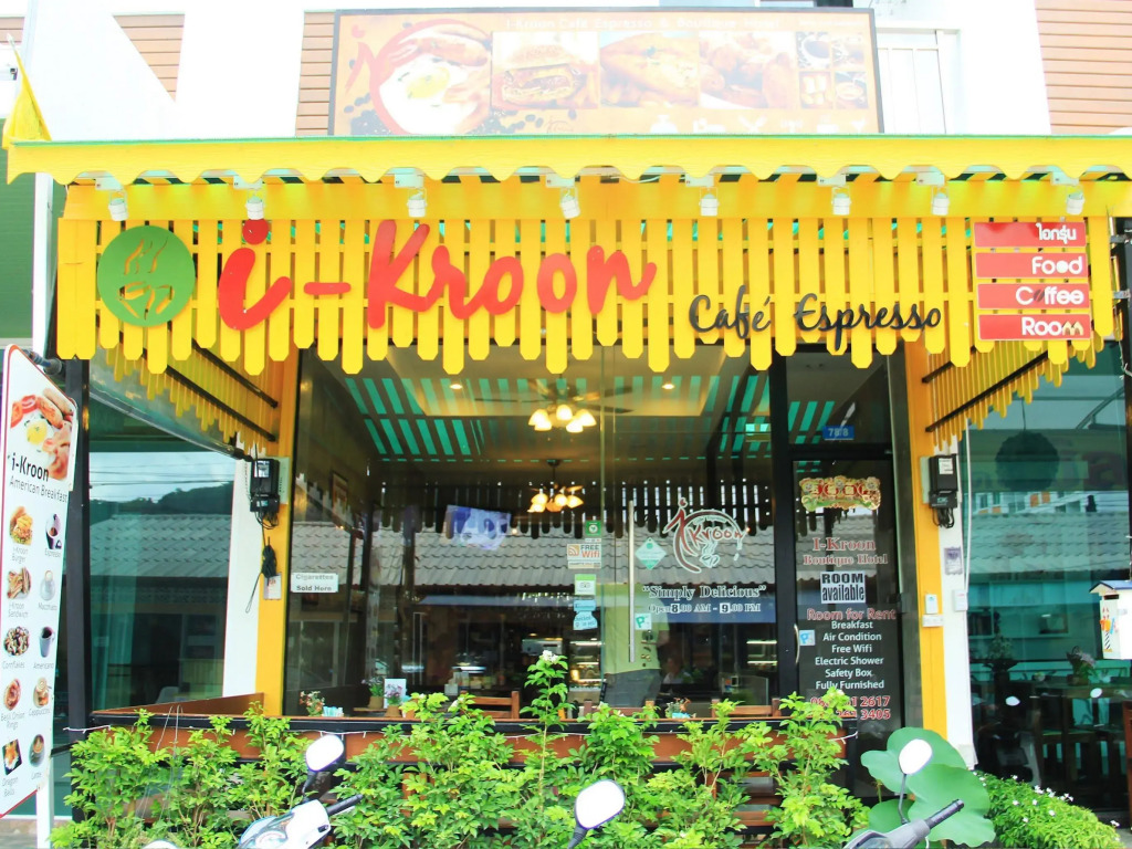 I-kroon Café & Hotel