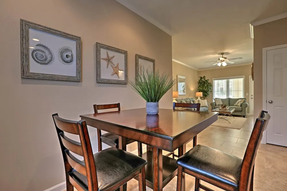 Walk to Beach: Lavish Resort Escape in Galveston!
