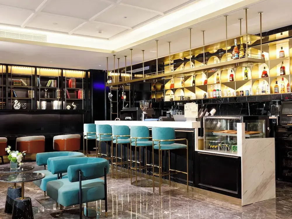 Pazhou XANA Deluxe International Hotel Pazhou Convention and Exhibition Center Nanzhou Metro Station Branch
