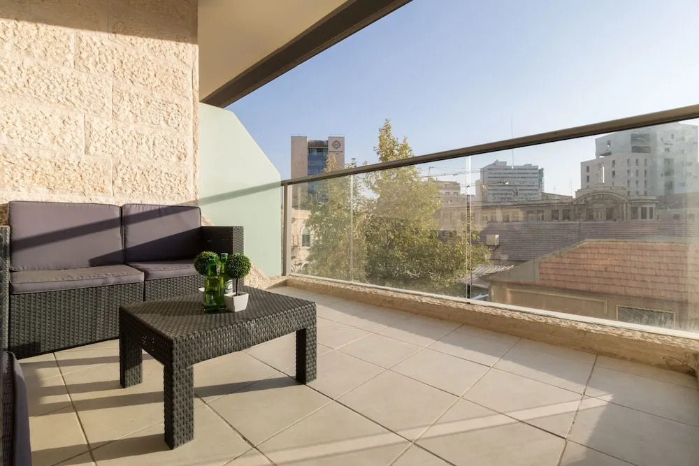 Kook Isrentals - ApartHotels In City Center
