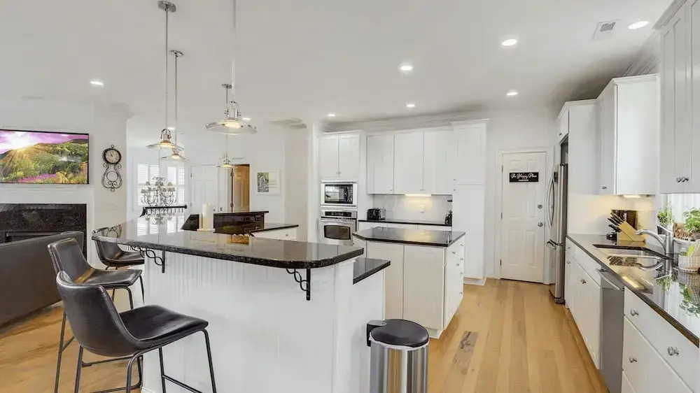 2701 Palm Boulevard by Avantstay Steps to the Beach, Ping Pong, Putting Green