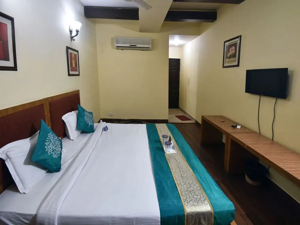 Moti Mahal Hotel and Restaurant