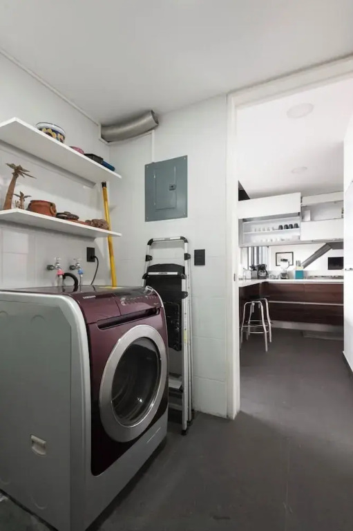 319-PH Luxury 3BR Duplex PH