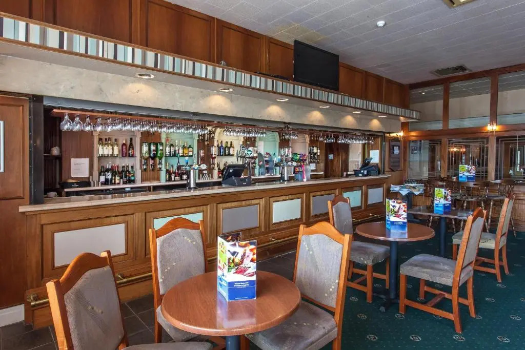 Russ Hill Hotel