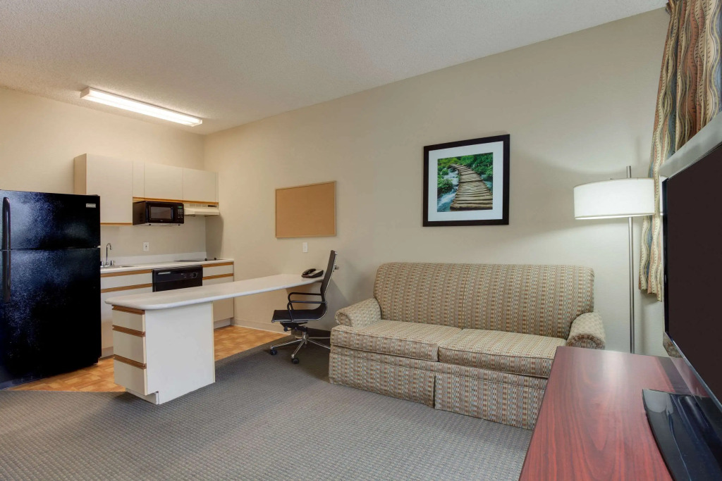 MainStay Suites at PGA Village