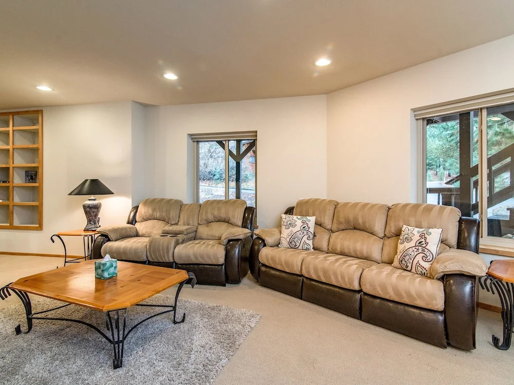 974 Apollo Way House 4 Bedrooms 4 Bathrooms Home
