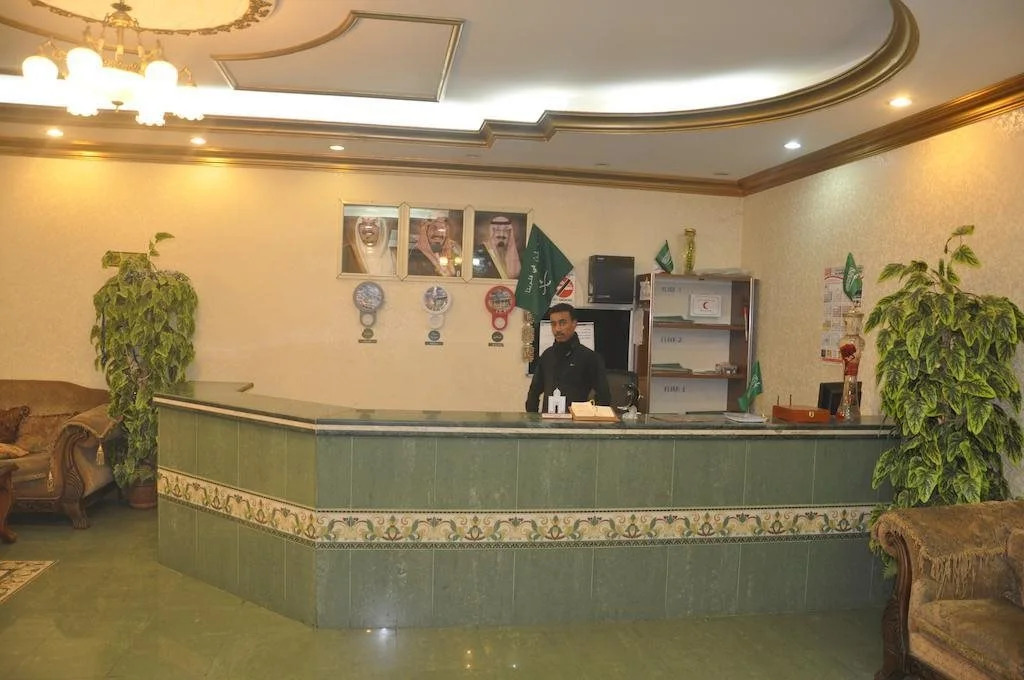 Al Buainain Apartments-Al Madrasah Hotel