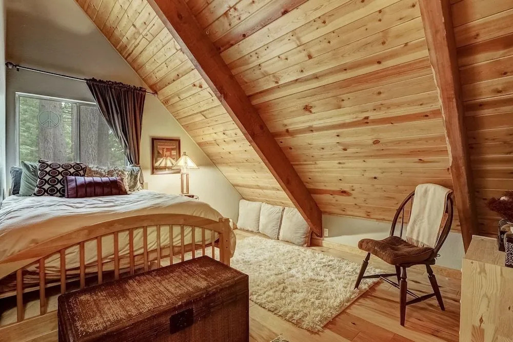 Woodland Escape - Cute Little Cabin in the Woods!