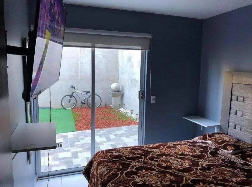 bonito condominio cerca de san ysidro y rosarito