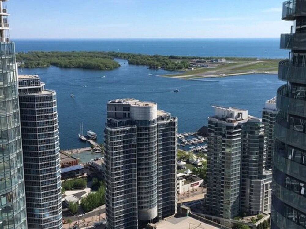 The Ice Condos North Tower by Lavish Suites