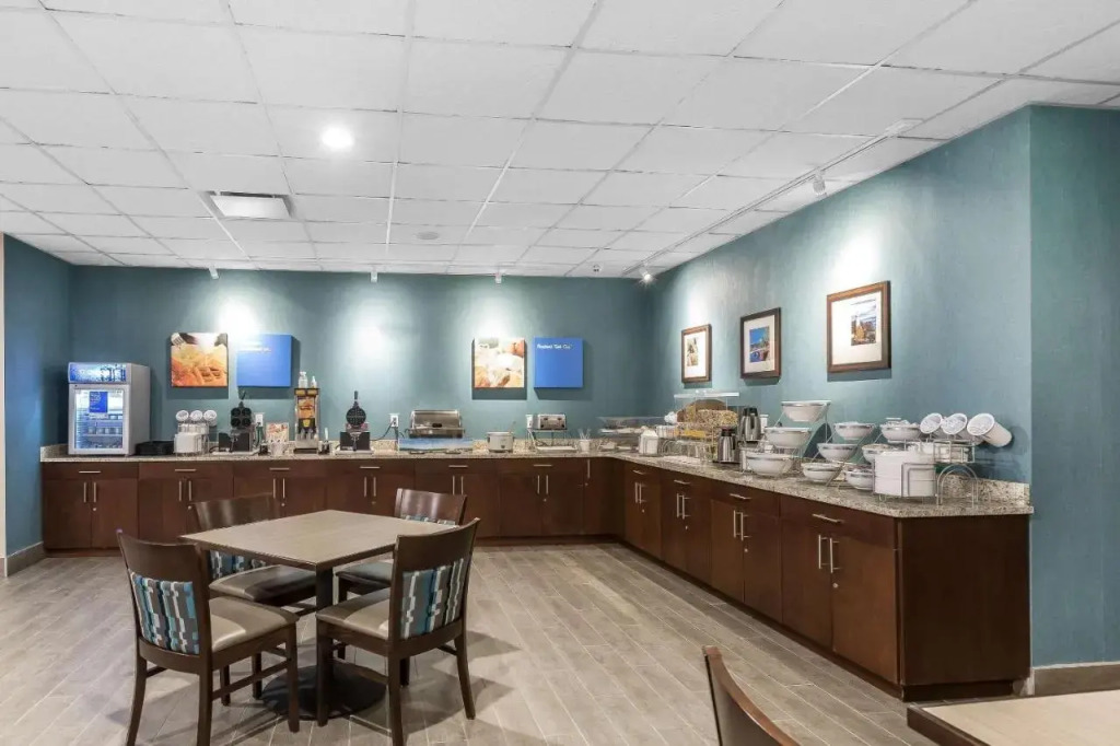 3 Palms Inn & Suites Bay City