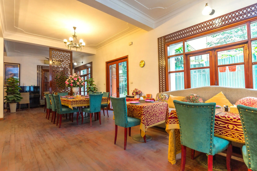 Aisha HOTELS and APARTMENTS