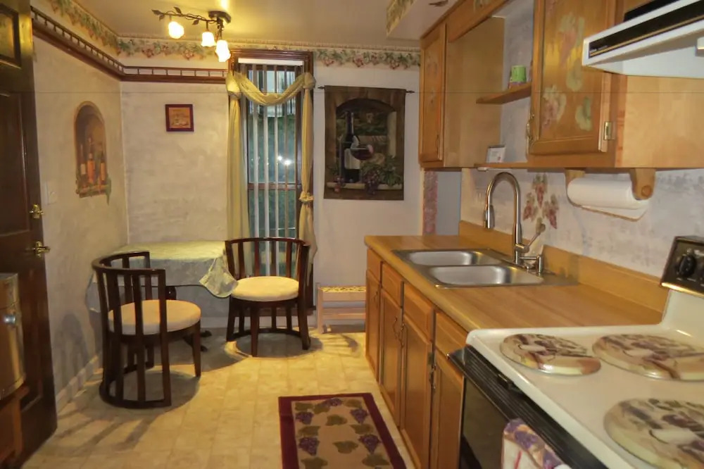 Campbell House B&B