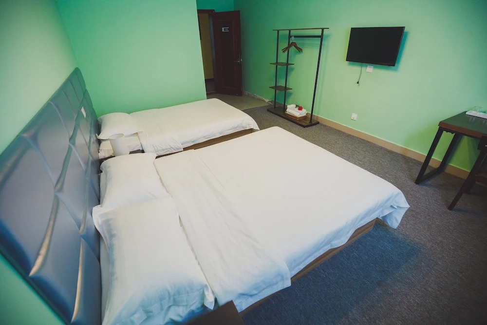 White Horse Times Hotel