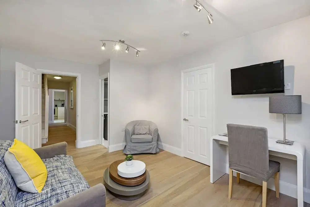 The Sussex Garden Apartment