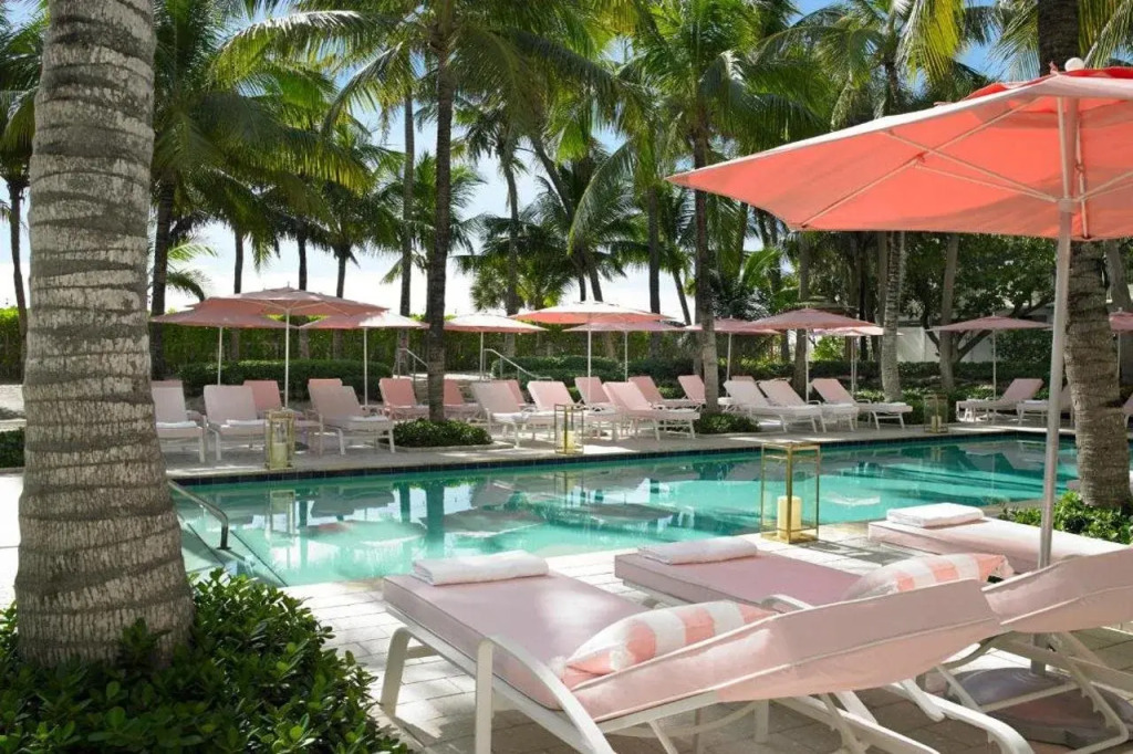 Grand Beach Hotel