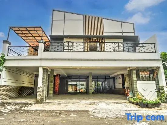 Hotel O near Ciputra World Surabaya formerly Darmo Residence